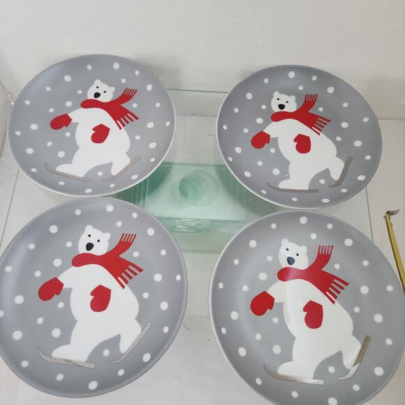Crate & Barrel Polar Bear Plates 8x8 Set of 4 NIB - Picture 2 of 5